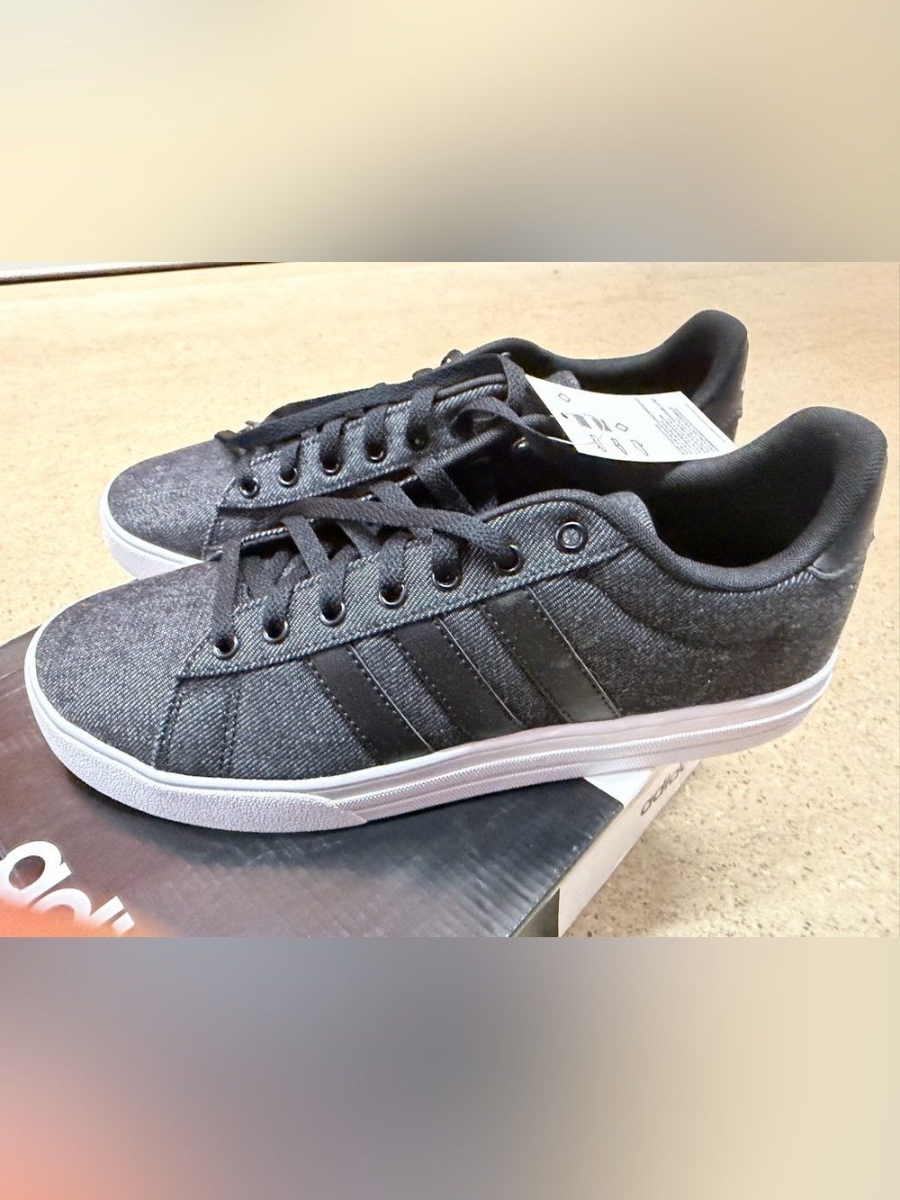 NWB Adidas Men's Daily 2.0 Casual Low-Top Sneakers Grey/black Size 10
